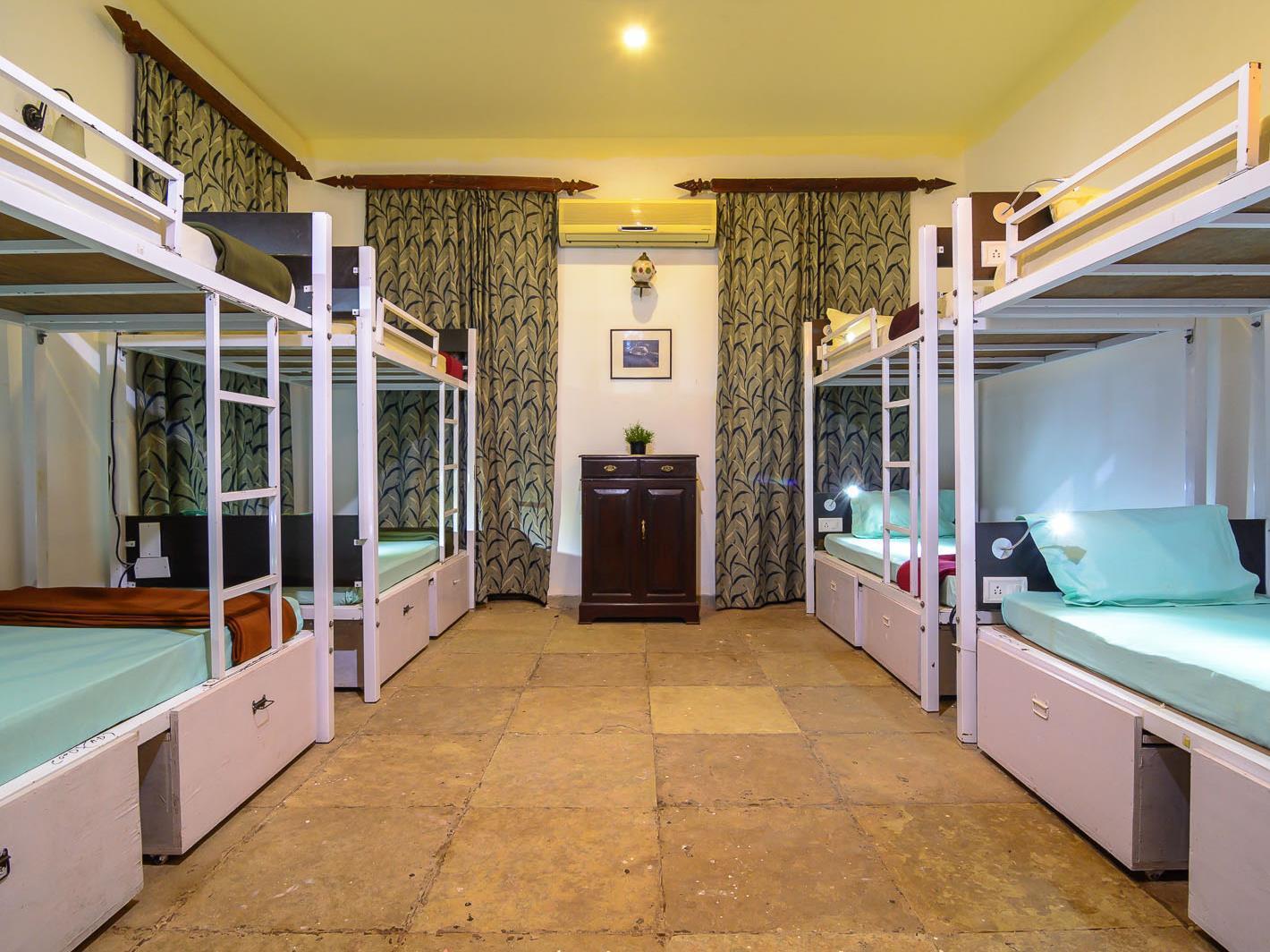 Zostel Goa Hostel Калангуте Екстериор снимка