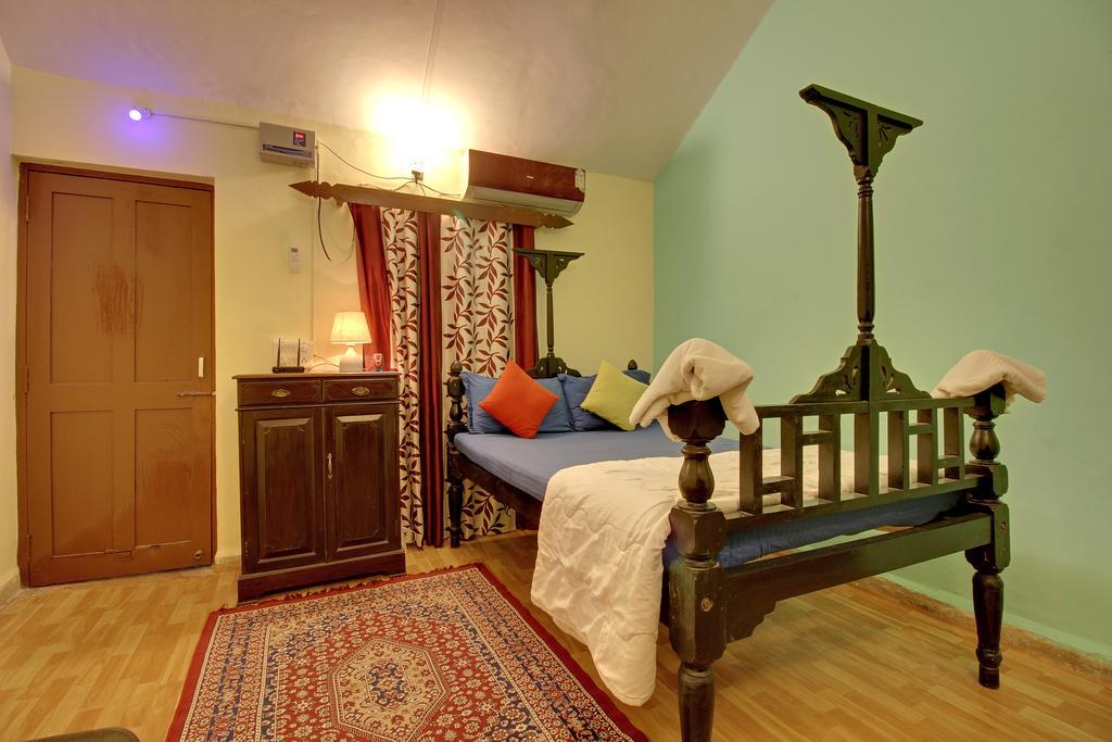 Zostel Goa Hostel Калангуте Екстериор снимка