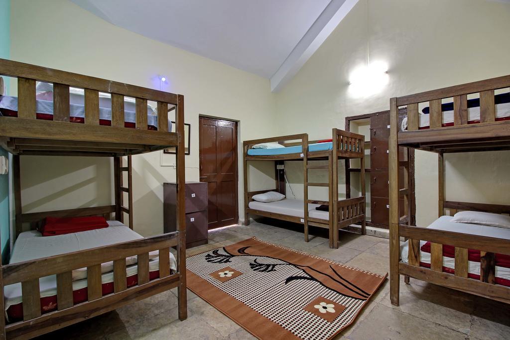 Zostel Goa Hostel Калангуте Екстериор снимка