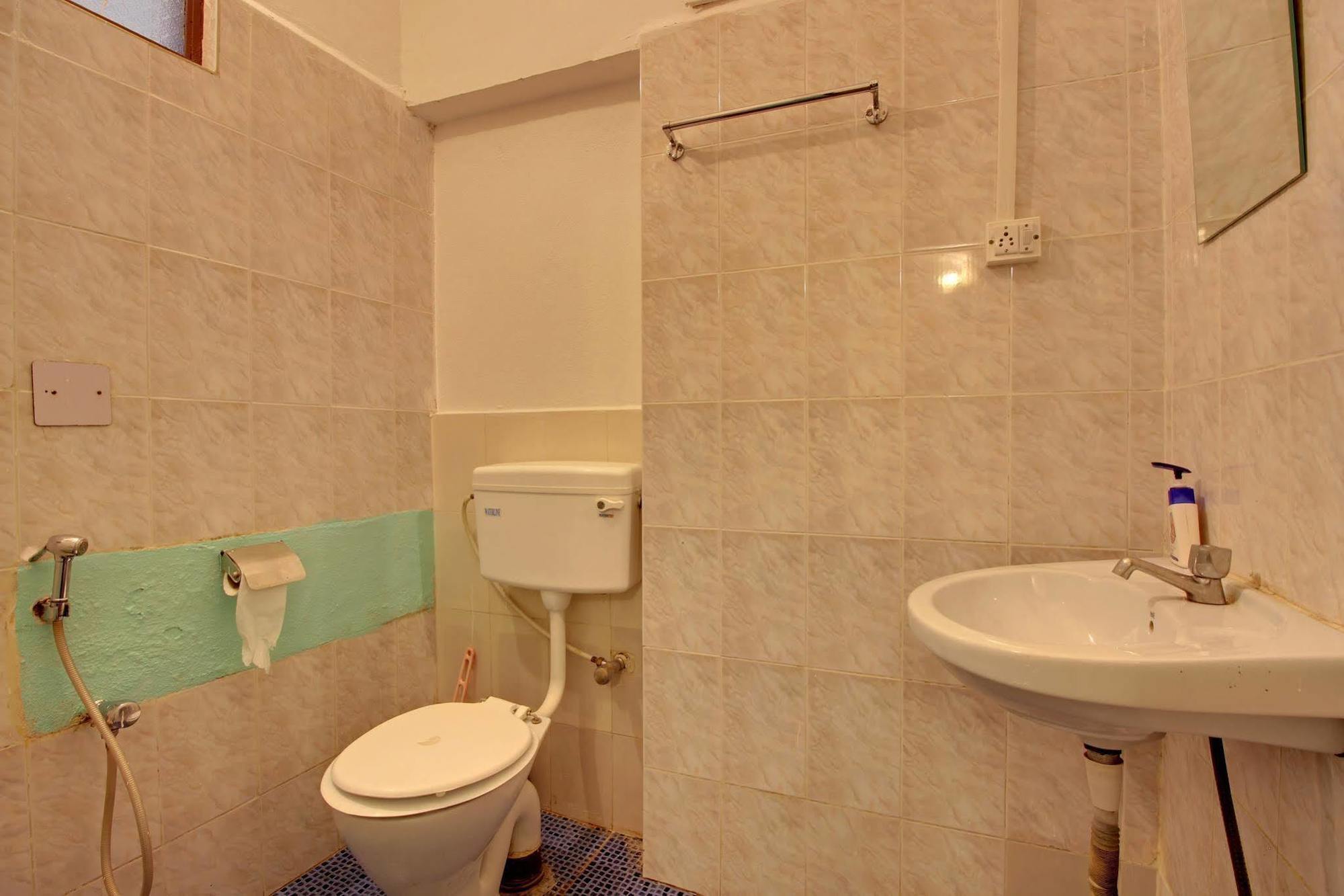 Zostel Goa Hostel Калангуте Екстериор снимка